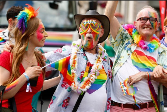 What to Look for in Pride Clothing You Can Comfortably Wear Year Round